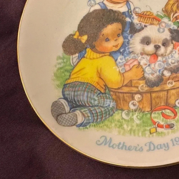 Gift Porcelain Mini 5" Decorative Plate 22K Gold Trim Avon Mother's Day 1989 VTG - Picture 5 of 9